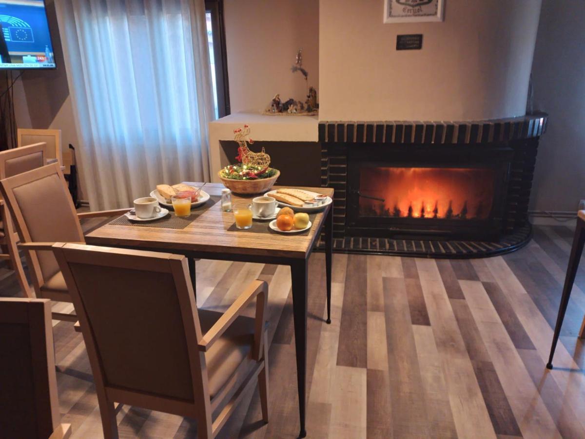 Bed and Breakfast La Casita De El Cuervo Екстер'єр фото