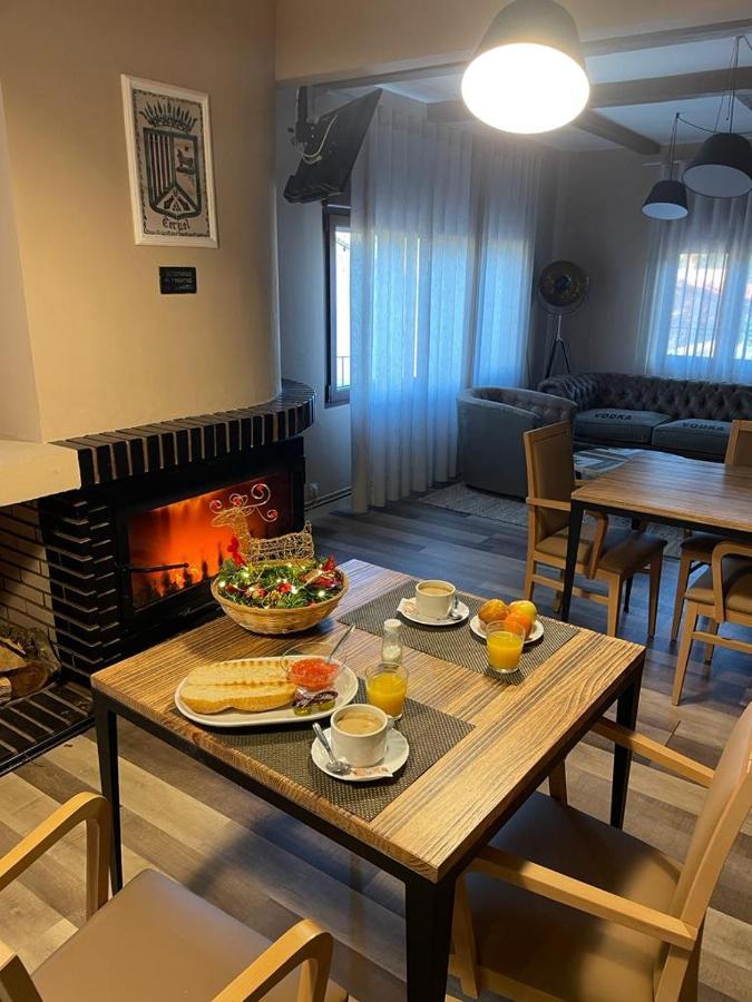 Bed and Breakfast La Casita De El Cuervo Екстер'єр фото